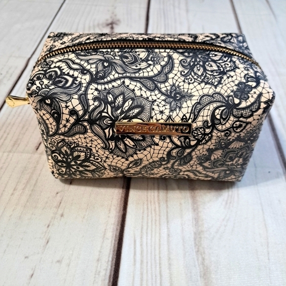 Vince Camuto Cosmetic Makeup Toiletry Travel Bag Pouch Lace Look - Picture 1 of 9